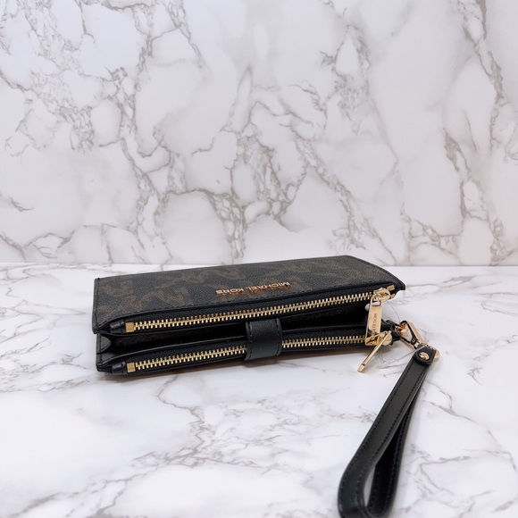 Michael Kors Purse and Wallet - Picture 4 of 16